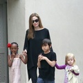 Дети Анджелины Джоли снимутся в 